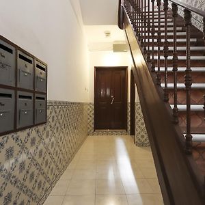 Typical Mouraria By Homing